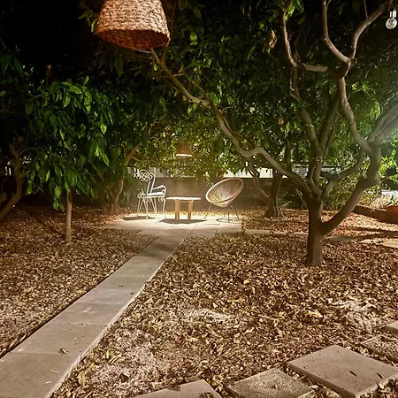 Дом отдыха Mandarin Garden House *